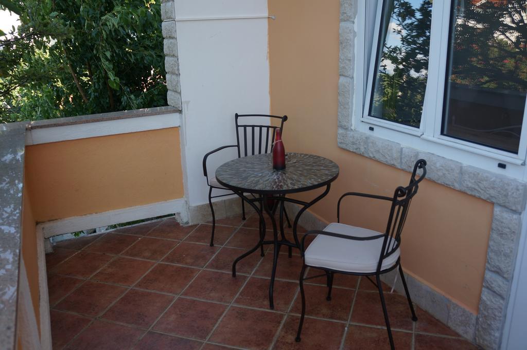 Apartments Valentino Supetarska Draga Luaran gambar